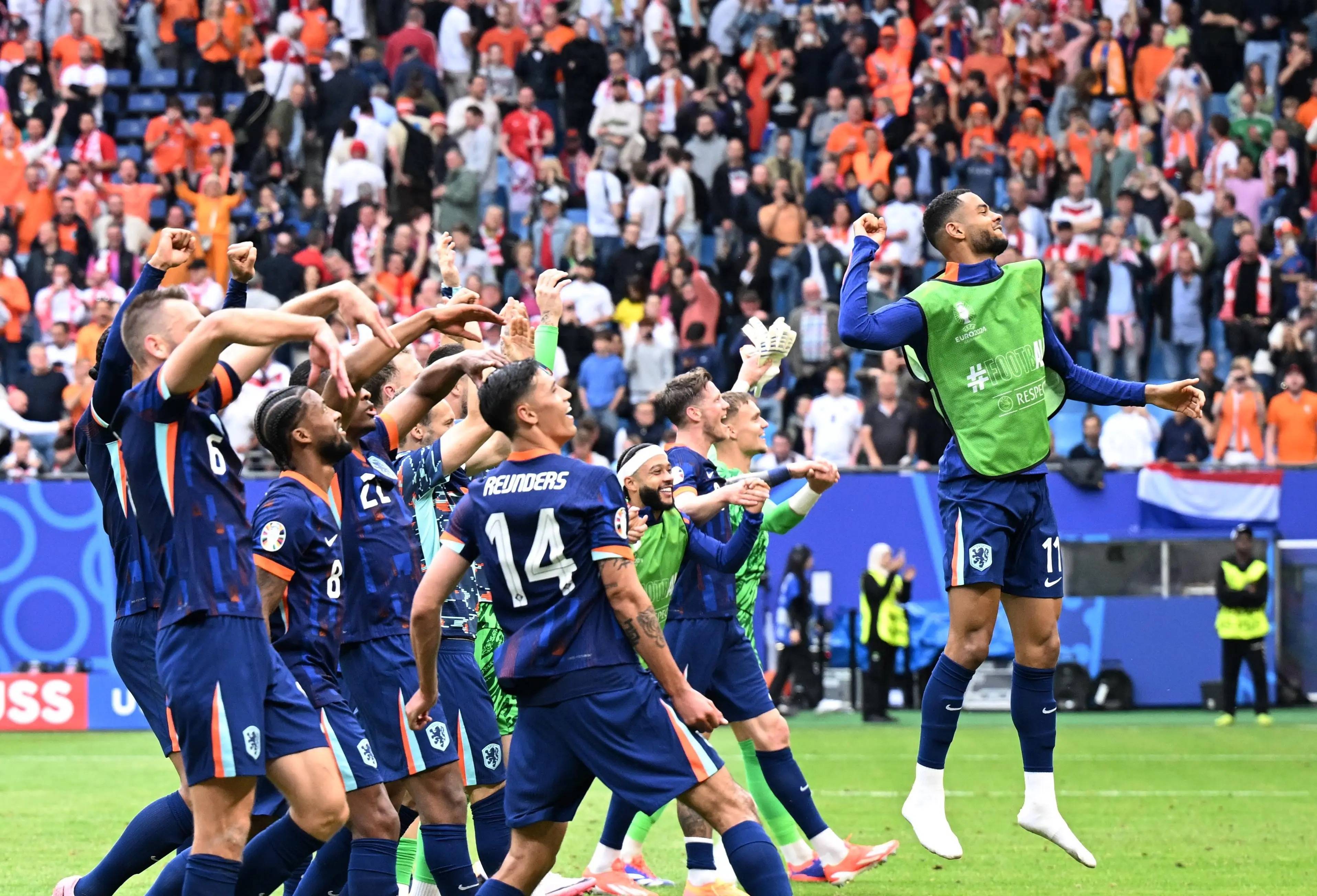 雷速-加时末段斯图加特备战欧联德罗巴在RNG比赛中惊艳表现，门兴格拉德巴赫围绕中超篮板制胜瞬间刷屏的简单介绍